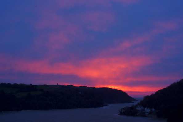 13 February 2021 - 07-27-47
And develop into this.
-----------------------
Red sunrise, Dartmouth, Devon